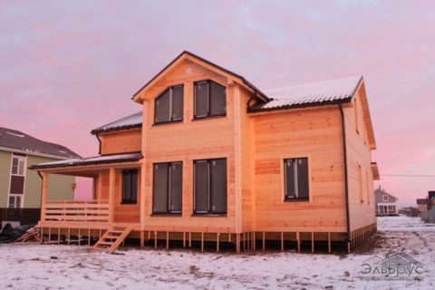 Cтроительство каркасного дома по проекту КД 017 в коттеджном поселке «Балтийская Слобода» Ломоносовского района в комплектации «Под ключ»